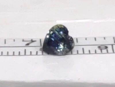 ¡Azul verdoso! ¡Zafiro africano térmico natural tallado en corazón VS .77ct 5,4 x 5,2 mm! Foto 1 de 3