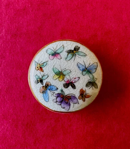 Beautiful ¾” Diameter Antique Japanese Colorful Butterflies Satsuma Button Cover