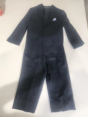Class Club SIZE 5  Dark blue Two Piece Suit. WITH WHITE  Dress Shirt( 4-5) - Image 1 of 4