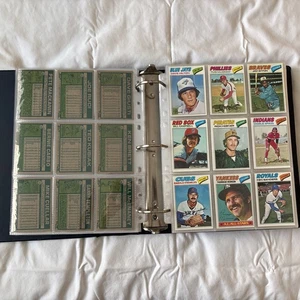 1977 Topps Baseball Complete Set in a binder - Picture 1 of 8