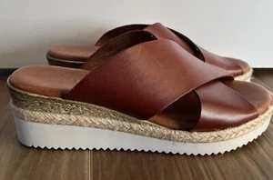BERTUCHI Women's Cross-Band Wedge Leather Sandals EU Size 38 EUC - Picture 1 of 9