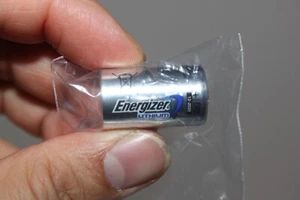 4x Energizer CR2 Lithium Battery 12-2028 EXPIRATION DATE - Picture 1 of 3