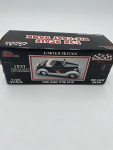Banco monete Chevrolet Cabrio scala 1:25 1937 auto metallo pressofuso nero - Foto 1 di 4