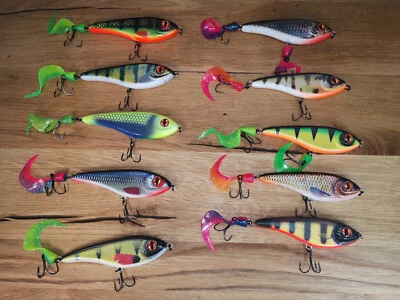  Kunstköder Wobbler Raubfischköder Jerk Hard Bait mit Soft Tail Hecht Angeln - Bild 1 von 4