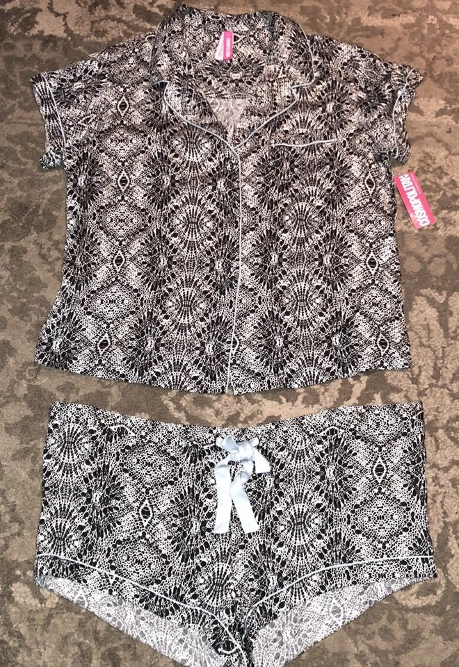 NUEVO Conjunto de Camisa Pijama Cosmopolita Cuadrado 2 Piezas Estampado Encaje Antiguo Talla M Med Foto 1 de 1
