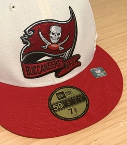 Tampa Bay Buccaneers New Era Sideline 59FIFTY Fitted Hat - Cream/Red NWT - Picture 1 of 9