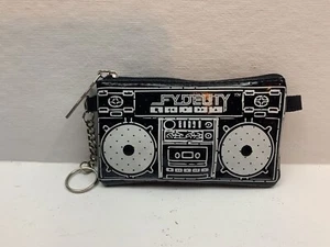 Fidelity MP3 Case with built in speaker! Silver Boom Box Style + Keyring & Charm - Picture 1 of 3