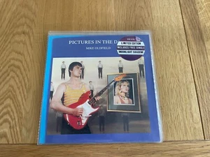Mike Oldfield-Pictures in the dark.7" double pack - Imagen 1 de 2