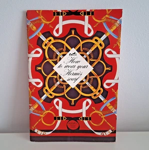 How to Wear a Hermes Scarf Vintage Booklet Pamphlet Prospekt Katalog selten 1980er - Bild 1 von 6
