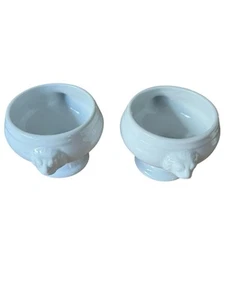 SET OF 2 SUR LA TABLE EVERYDAY PORCELAIN LION HEAD FOOTED BOWLS - Picture 1 of 6