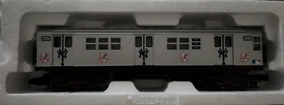 MTH Rail King New York City R17 Yankees Subway Car MTA Powered Car #2000 - Image 1 of 4