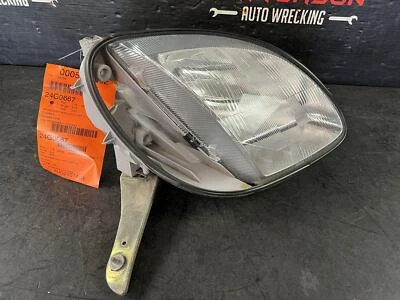 01-04 MERCEDES SLK320 ПАССАЖИРСКИЙ ПРАВЫЙ RH ГАЛОГЕННЫЕ ФАРЫ ID 1708202861 - Изображение 1 из 4
