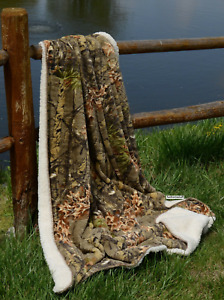 Camouflage Sherpa Luxury Light Weight Soft Camo Forest Style Blanket 50" x 70"