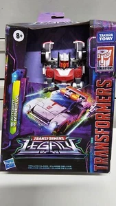 New! Transformers Minerva Autobot IDW Hasbro Legacy! Action Figure Deluxe Class! - Picture 1 of 4