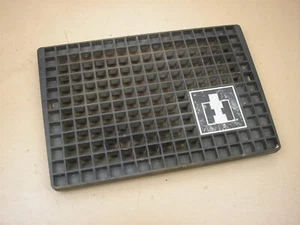 IH Cub Cadet 149 169 129 128 109 108 86 1000 Tractor Grille Insert IH-545510-R1 - Picture 1 of 5