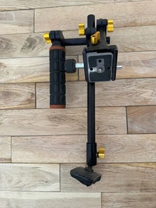 Professional 3-Axis DSLR/Mirrorless Camera Gimbal Stabilizer - Handheld - Picture 1 of 2