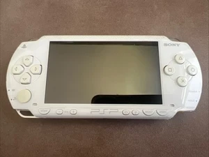 Sony Playstation Portable PSP Konsole weiß, getestet, voll funktionsfähig - Bild 1 von 3