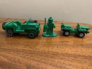 Lego Toy Story Spielzeug Soldat Jeep Minifigur grün Kampf Carl - Bild 1 von 12
