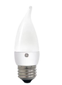 General Electric LED daylight dimmable Candleabra with Medium E26 Base 5000k