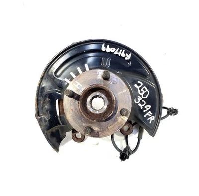 Nissan Versa 2014 2015 2016 2017 2018 2019 OEM eje delantero derecho nudillo  Foto 1 de 4