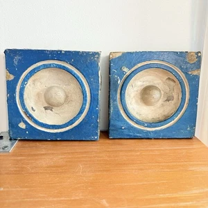2x Antique Trim Rosette Bullseye Plinth Wall Plaque Architectural Salvage Chippy - Picture 1 of 7