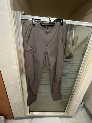 REI Upf 50 Men's 34x 34 Hiking Pants Lightweight Outdoor Olive Green Stretch - Image 1 of 4