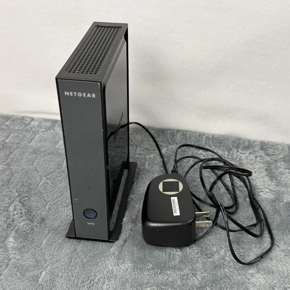 Router WiFi Netgear N300 WNR2000v4 Wireless-N Ethernet banda ancha Foto 1 de 4