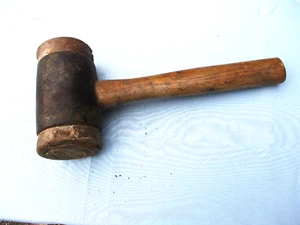 RARE LEATHER WORK MALLET - IRON RING & LEATHER CONSTRUCTION - 6 POUNDER - Picture 1 of 5