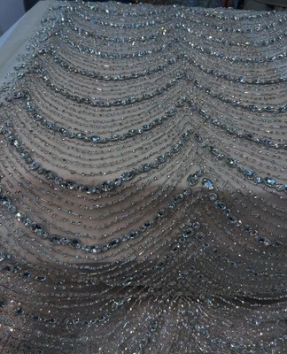 Tela de encaje Savoraski, material elegante para vestido de novia, perfecto para vestidos de novia  Foto 1 de 4