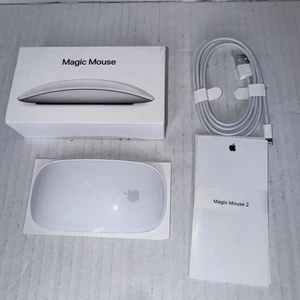 Apple Magic Mouse 2 Mouse Wireless - Bianco (A1657) - Mai usato - Foto 1 di 1
