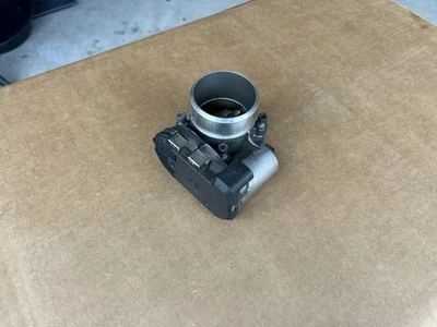 Throttle Body 1.8T 00-05 VW Passat Audi A4 B5 B5.5 B6 - 06B 133 062 M - Image 1 of 4