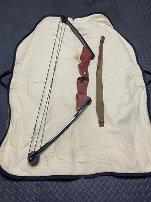 Bear Archery Kodiak Magnum Bow 37” With Accessories - Image 1 of 4