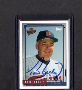 2005 TOPPS FAN FAVORITE CARD SIGNED IP AUTO TOM KELLY MINNESOTA TWINS GREAT