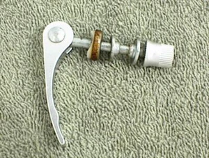 12" HUFFY GIRLS Bicycle Seat Lock Latch Lever DISNEY PRINCESS Pink Single Speed - Picture 1 of 6