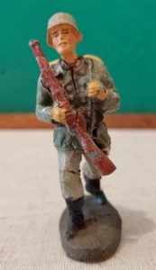 WW2 Elastolin toy figure German soldier with rifle - Picture 1 of 5