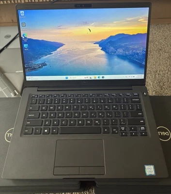 Dell Latitude 7400 14 FHD i5-8265U 1,60 GHz 16 GB RAM 256 GB SSD Windows 11 Foto 1 de 4