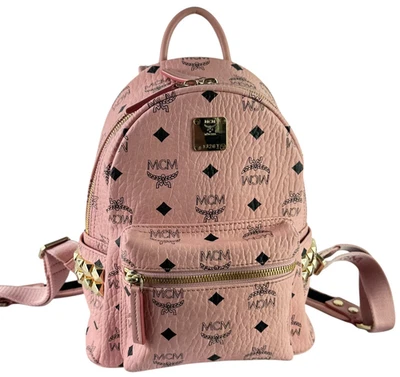 Mochila MCM Munchen Rosa Lona Cuero Visetos Monograma Tachonado Foto 1 de 4