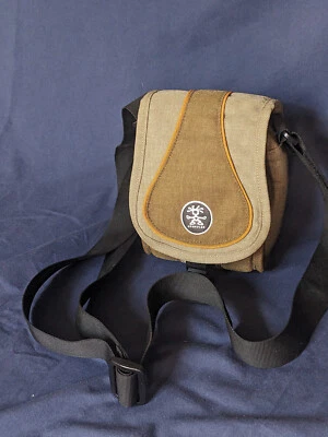 Bolsa para câmera digital Crumpler Digits Sporty Guy usada muito boa - laranja marrom - Imagem 1 de 4