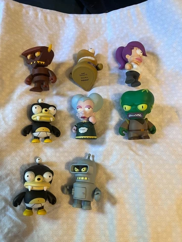 Kidrobot Futurama series 1 lot Slurms Robot Devil and more Cover