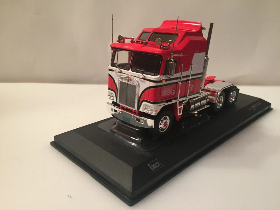 1/43 1976 Kenworth K100 Aerodyne Trucktor Truck IXO Models Tr045