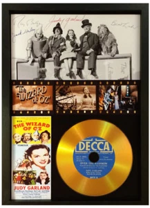'WIZARD OF OZ' JUDY GARLAND SIGNED PHOTO GOLD DISC COLLECTABLE MEMORABILIA GIFT - Bild 1 von 1
