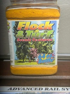 ASPEN YELLOW - FINE - FOGLIAME FLOCCATO E TAPPETO ERBOSO 64 oz - AUTUNNO - SCENOGRAFIA IN SCALA NUOVA - Foto 1 di 8