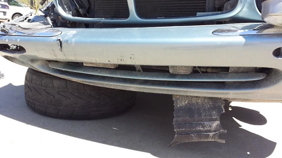 1998 1999 2000 2001 02 2003 JAGUAR XJ8 XJR VANDEN PLAS FRONT BUMPER LOWER GRILLE Foto 1 de 1