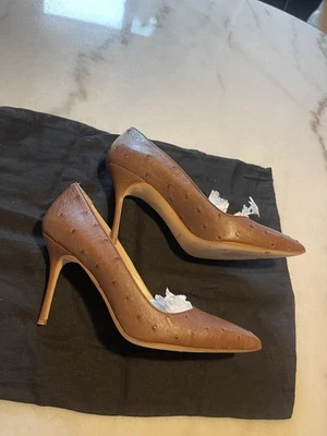 manolo blahnik 38 Shoes Ostrich Made In Italy - Image 1 of 4