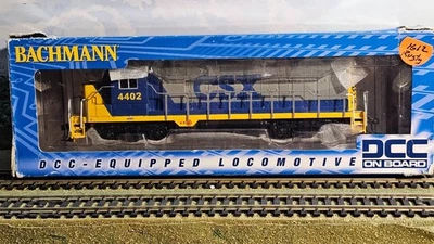 Locomotora diésel Bachmann HO EMD GP35 DCC - CSX #4402 NOB* Foto 1 de 4