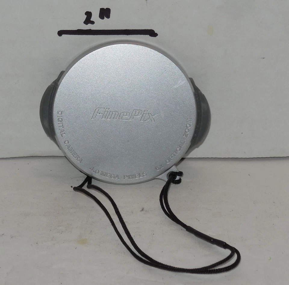 OEM Replacement Fujifilm FinePix Lens Cap silver gray - Image 1 of 1