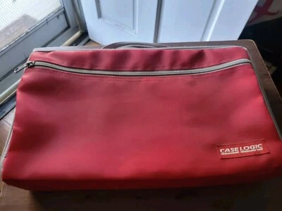 Case Logic 30 Cassette Tape Holder Soft Zippered Shell Bag Wrist Strap Vintage - Image 1 of 4