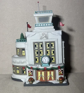 Department Dept 56 Christmas in the City: Deerfield Airport mit Box - *LESEN* - Bild 1 von 24