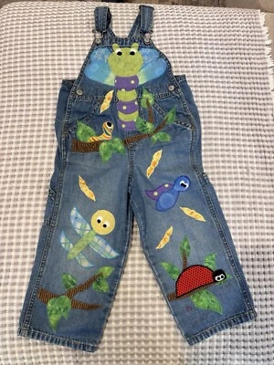 Mono con tirantes de mezclilla parche bordado personalizado 3T marca antigua azul marino insectos insectos insectos Foto 1 de 4