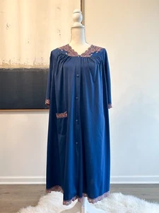 Vintage Shadowline Navy Nachthemd Hausmantel Nylon Sissy Robe Cottagecore Oma - Bild 1 von 10